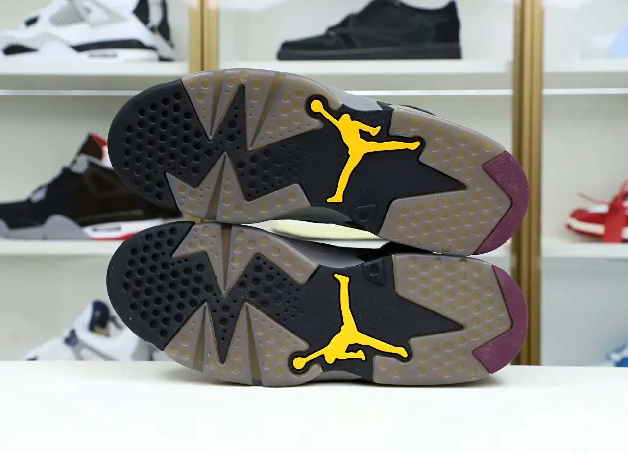 6 RETRO AIR BORDEAUX JORDAN 0512